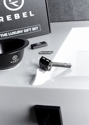 Подарочный набор REBEL BARBER Compact Midnight Black