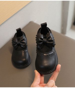 Туфли для девочки с трикотажной вставкой, декором и застежкой, черные