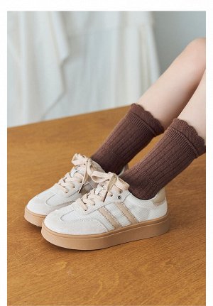 Кроссовки детские на шнурках, коричневые с белыми вставками