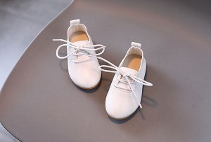 Туфли для девочки на шнурках, белые