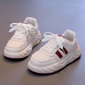 Кроссовки детские на шнурках, белые с красными вставками