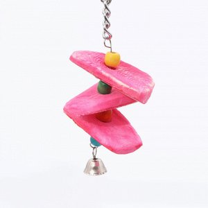 Игрушка для птиц с панцирем каракатицы и бусами, 14 х 6 см, розовая