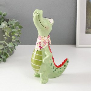 Фигурка керамика «Крокодил с косынкой», зелёный, 14.2x9.5x24.5 см