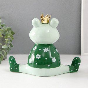 Фигурка керамика «Лягушонок в футболке с ромашками, в короне», 24.3x13.2x21.8 см