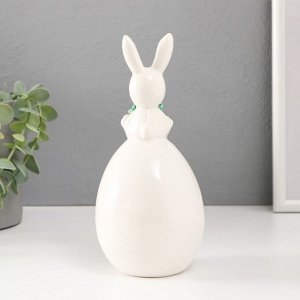 Фигурка керамика «Зайка на цветочном яйце уши в горошек», 8.8x8.8x19 см