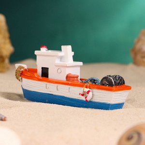 Сувенирная модель корабля «Рыбацкое судно светлое», фигурка полистоун, 10 см