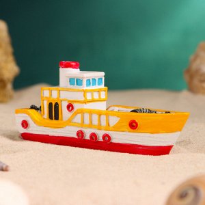 Сувенирная модель корабля «Рыбацкое судно светлое», фигурка полистоун, 10 см