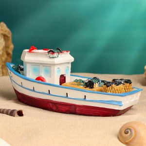 Сувенирная модель корабля «Рыбацкое судно», фигурка полистоун, 20x8x7 см