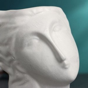 Фигурное кашпо для цветов «Гречанка», 50 мл, 11x10x10 см, гипс, белое
