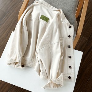 Женская джинсовая куртка с накладными карманами, молочно-белый