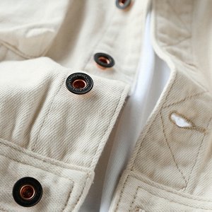 Женская джинсовая куртка с накладными карманами, молочно-белый