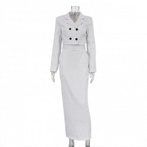Женский костюм: укороченный пиджак + юбка, принт "полоски", цвет белый