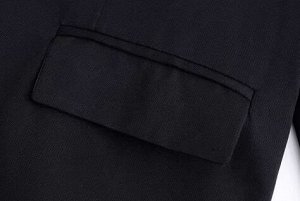 Пиджак с лацканами прямого кроя с двумя пуговицами, черный