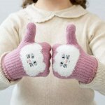 Детские варежки и перчатки