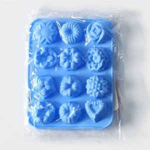 Форма силиконовая для выпечки Доляна «Немецкий кекс, роза», 16x21 см, 12 ячеек, цвет голубой