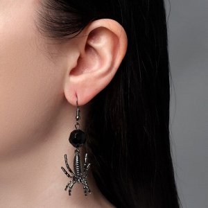 Серьги пластик «Пауки» с бусиной, цвет чёрно-серый в серебре
