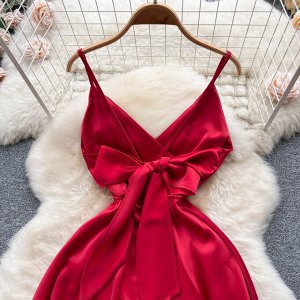 Женское платье-комбинация, цвет красный