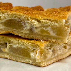 Пирог с грушей и творожным сыром 650 гр. 🍐
