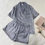 Женская пижама с короткими шортами, принт сердечки