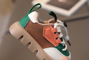 Кроссовки детские с затягивающейся шнуровкой, бело-коричневые с зелеными и оранжевыми вставками