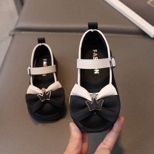 Туфли для девочки нарядные с застежкой на липучке, черно-белые с бантом и декором