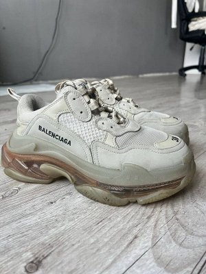 Кроссовки Balenciaga Triple S 38 размер