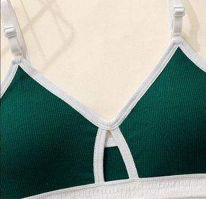 Женский комплект нижнего белья: топ с вырезом + трусы "стринги", цвет зеленый