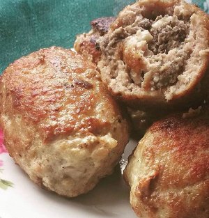 Зразы "Дачные" мясные "Почти Готово" с грибами, замороженные 600 гр.