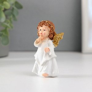 Сувенир полистоун "Девочка-ангел с золотыми крыльями" МИКС 3,3х5х8,3 см