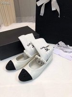 Босоножки женские кожаные с гольфами