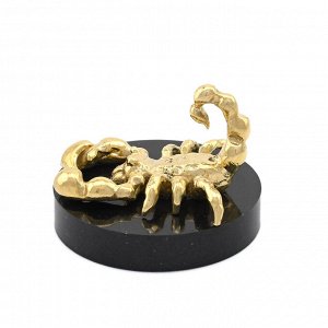 Знак зодиака из бронзы "Скорпион" на подставке из долерита 50*50*36мм