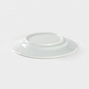 Тарелка фарфоровая «Стрекоза», d=20 см, белая