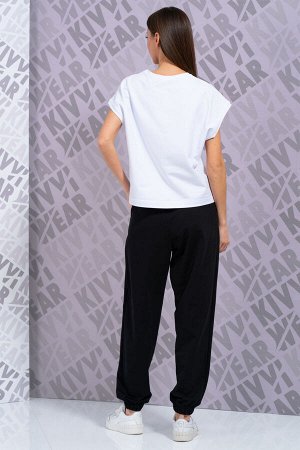 Костюм Костюм Kivviwear 4183418402 белый 
Состав: Хлопок-92%; Эластан-8%;
Сезон: Весна
Рост: 170

Спортивный костюм из ткани двухниточного футера качества Пенье это идеальное сочетание комфорта и сти