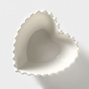Салатник фарфоровый Magistro «Сердце», 550 мл, d=15,5 см, цвет белый