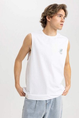 Базовая рубашка стандартного кроя с круглым вырезом из плотной ткани