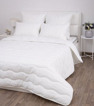 Одеяло "Шарм" однотонное полиэфирное волокно стандарт (1,5 спальный)