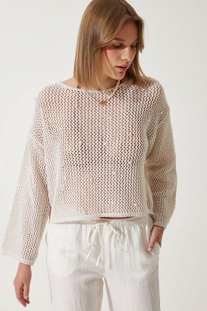 Женский сезонный вязаный свитер кремового цвета с жемчугом MW00146