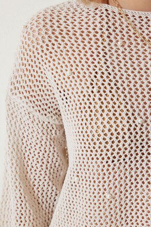 Женский сезонный вязаный свитер кремового цвета с жемчугом MW00146