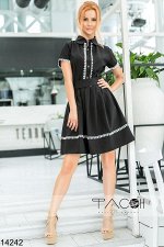 Платье с кружевом