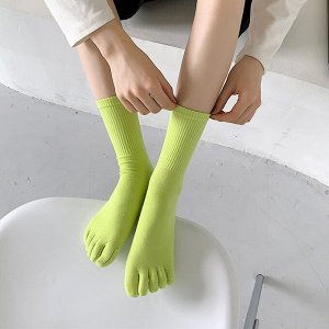 Носки высокие с пальчиками женские, цвет темно-зеленый