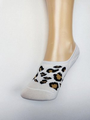 Носки Женские носки из хлопкового полотна с добавкой полиамида и эластана. Мягкий хлопок, входящий в состав изделия, обладает высокой воздухопроницаемостью, впитывает влагу и подходит для чувствительн