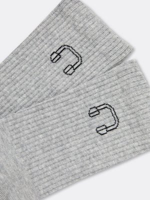 Носки детские серые с рисунком в виде значка и надписью понедельник (1 упаковка по 5 пар)