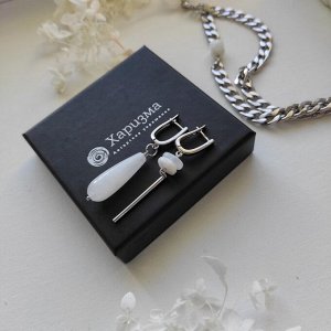 Серьги с белым кварцем и лунным камнем