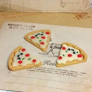 Мини фигурка Кусочек пиццы, 1шт