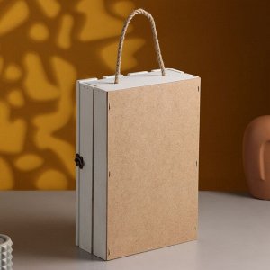 Подарочный ящик 30x20x10 см деревянный с откидной крышкой, с замком, ручка, белый