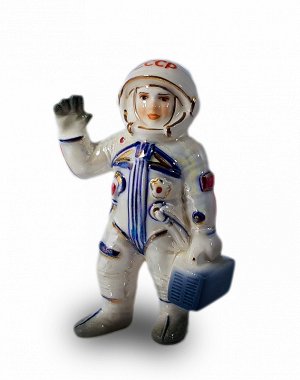 Космонавт с чемоданом
