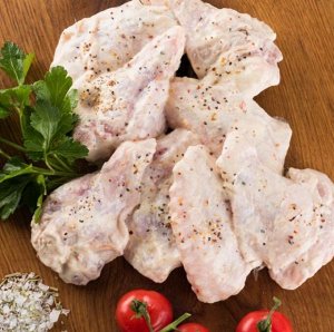 Шашлык из куриных крылышек в сливочном маринаде с чесноком,замороженный или охлажденный 1 кг "Вектор"