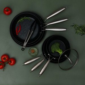 Сковорода Magistro Rock Stone, d=22 см, h=4.3 см, кованый алюминий, антипригарное покрытие, индукция, чёрная