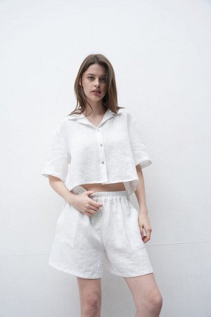 Льняные шорты с накладными карманами белый