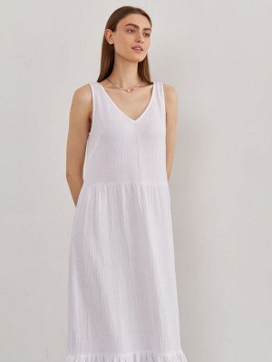 Платье с v-вырезом и оборкой белый